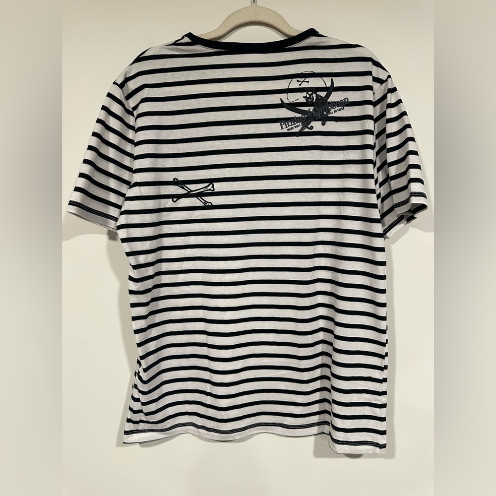Disney Pirates of the Caribbean Dead Men Tell No Tales Striped Shirt Size Medium - Picture 2 of 6